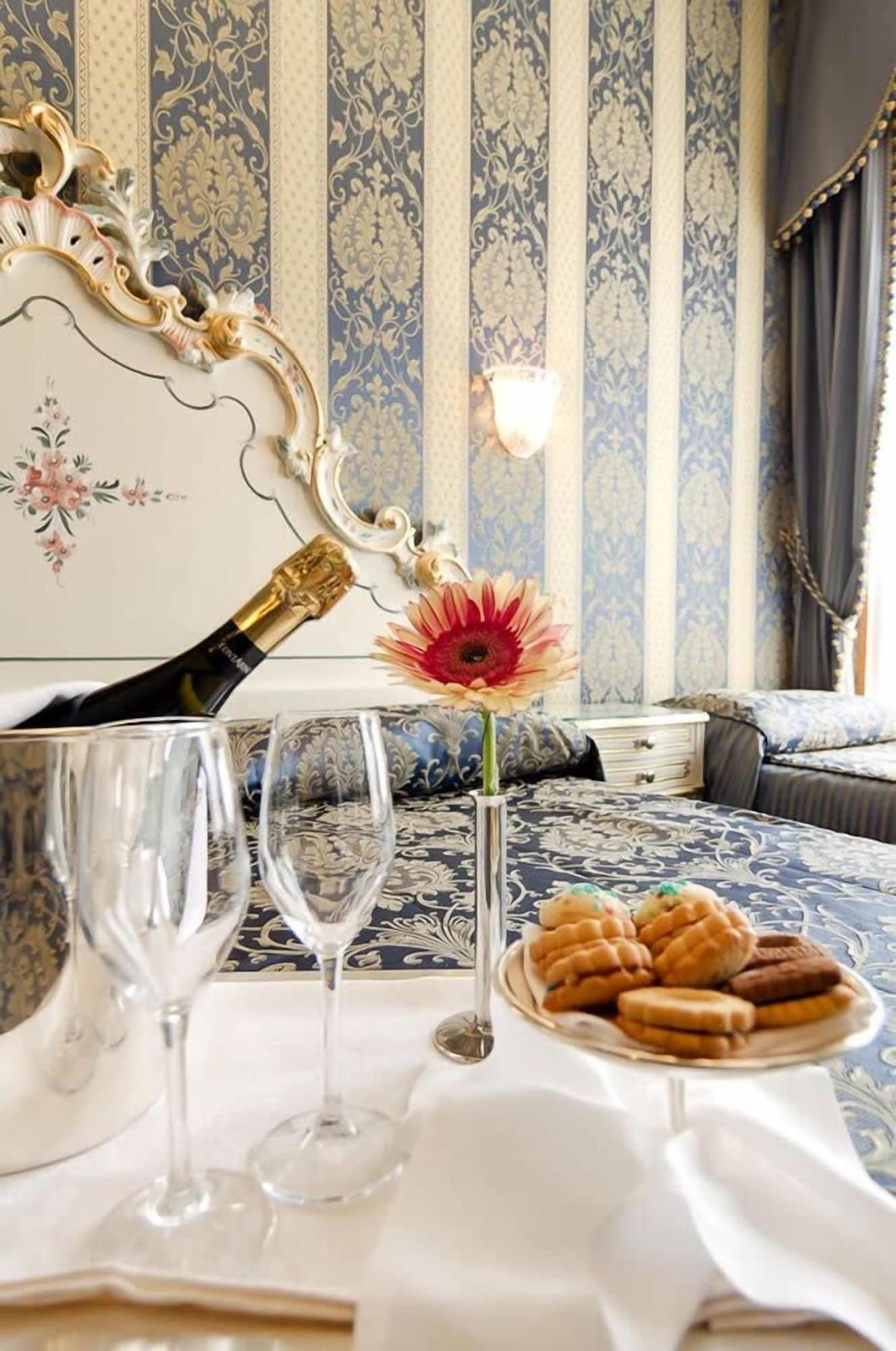 Hotel Belle Arti Венеция Экстерьер фото