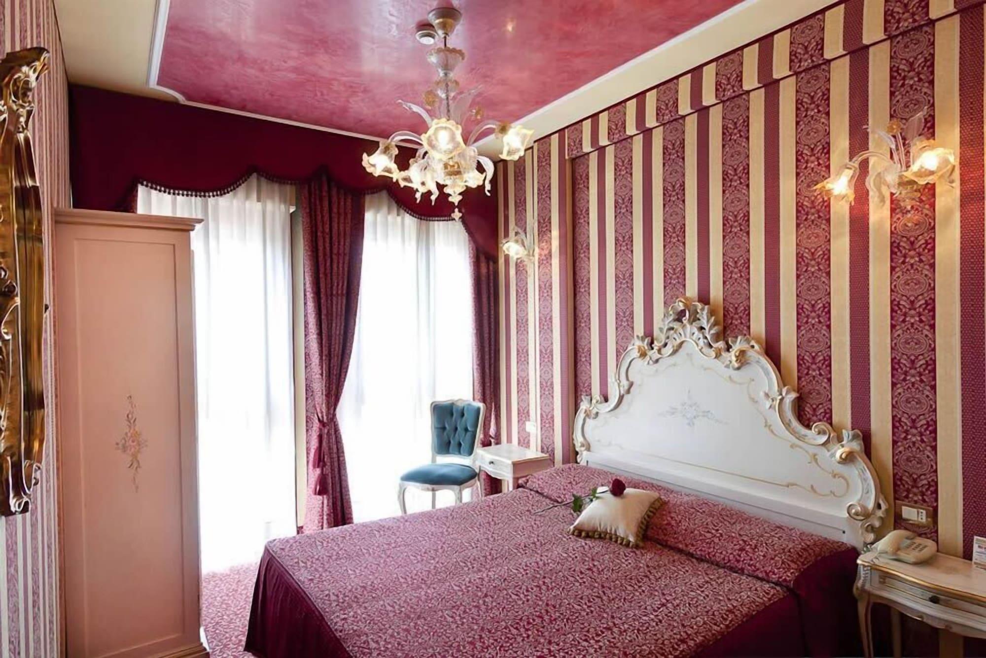 Hotel Belle Arti Венеция Экстерьер фото
