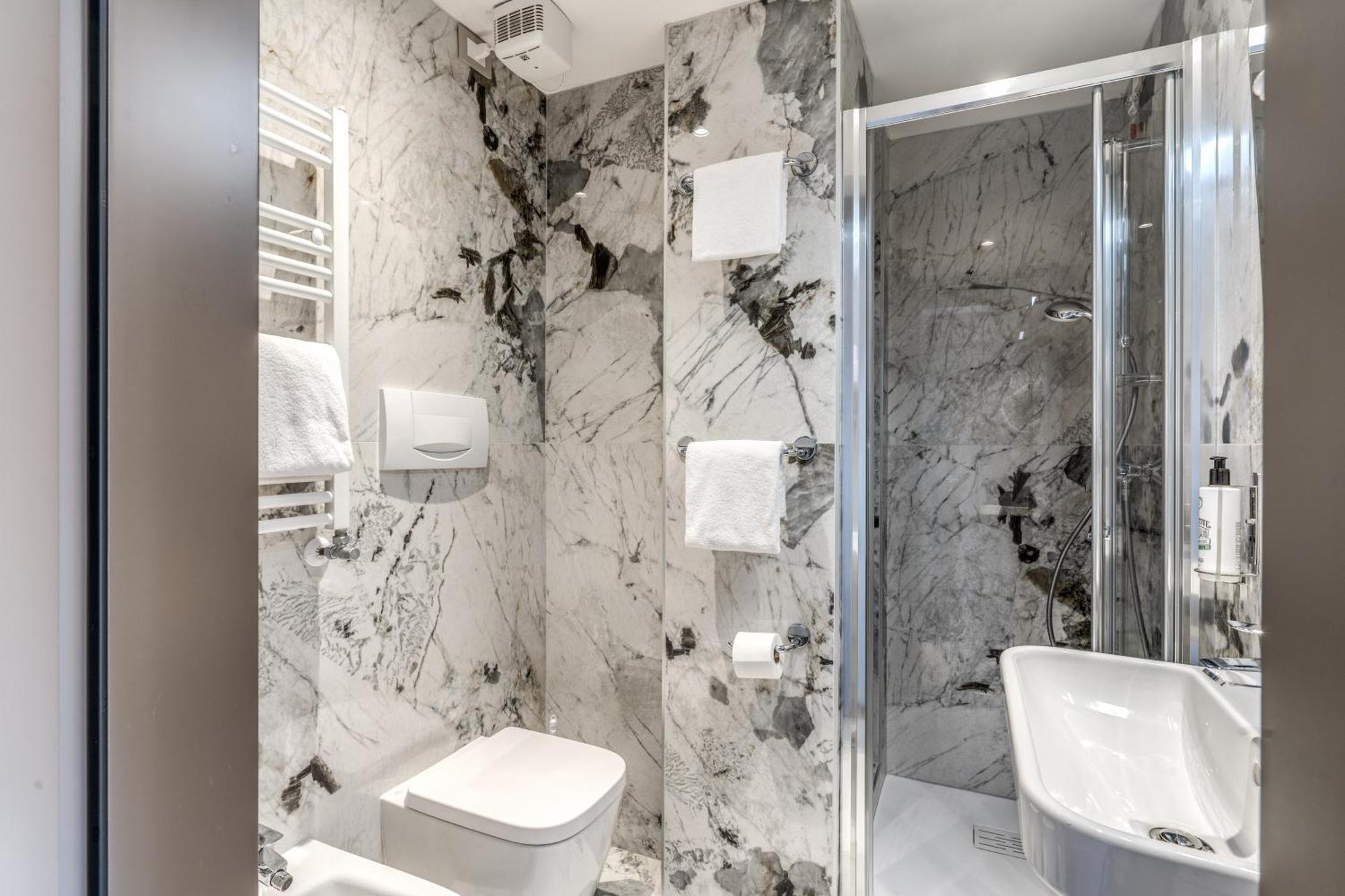 Hotel Belle Arti Венеция Экстерьер фото