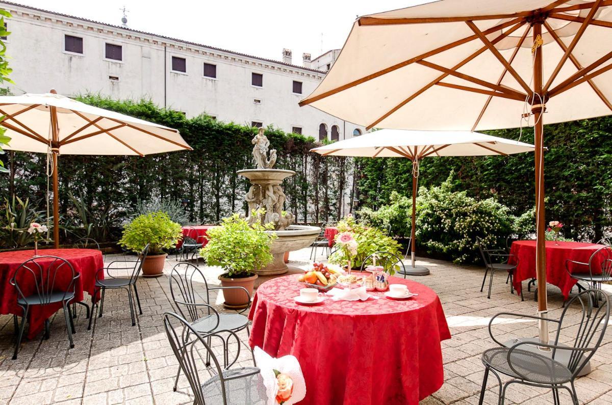 Hotel Belle Arti Венеция Экстерьер фото